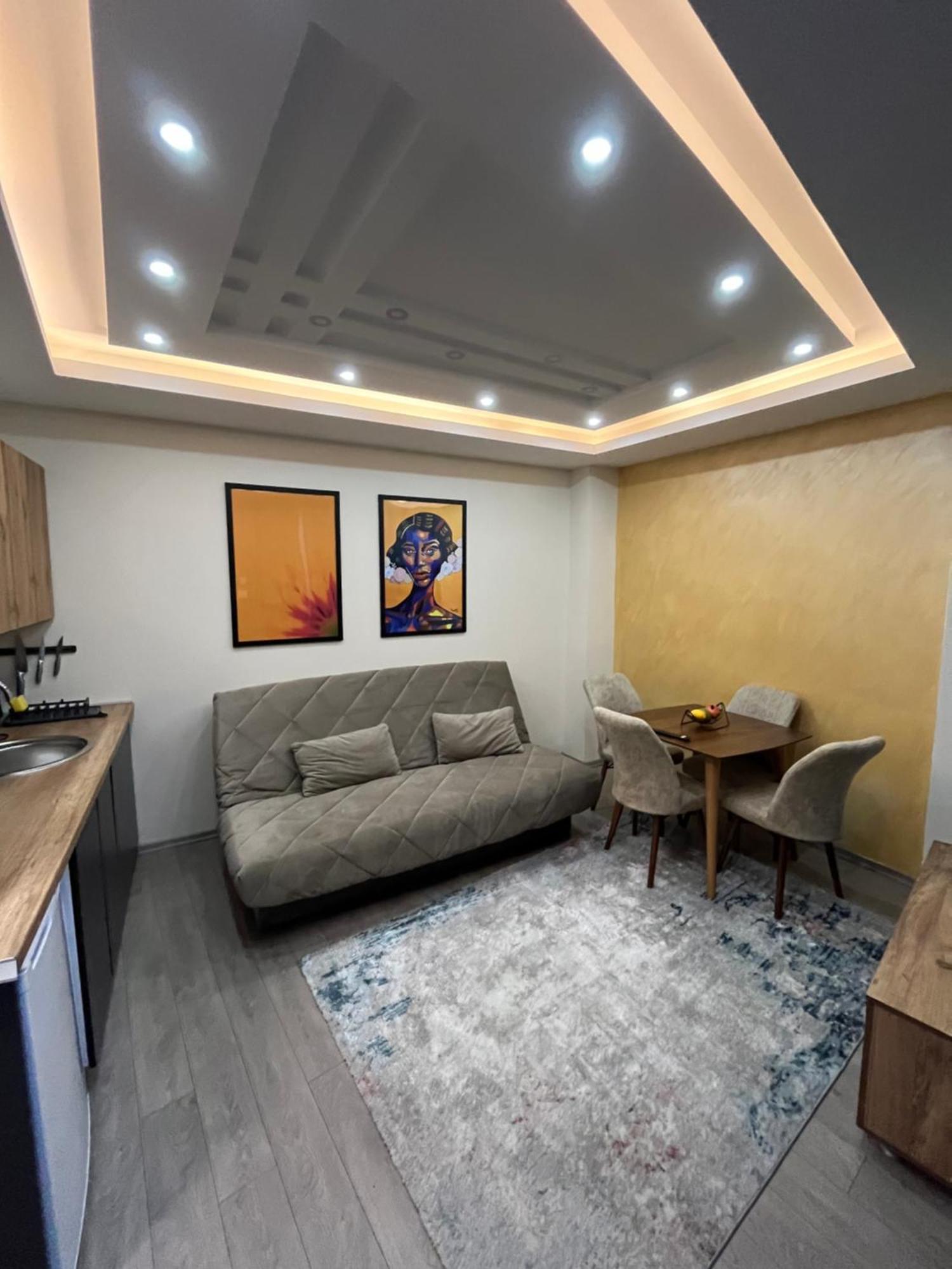 Square Vanilla Apartments سكوبجي المظهر الخارجي الصورة
