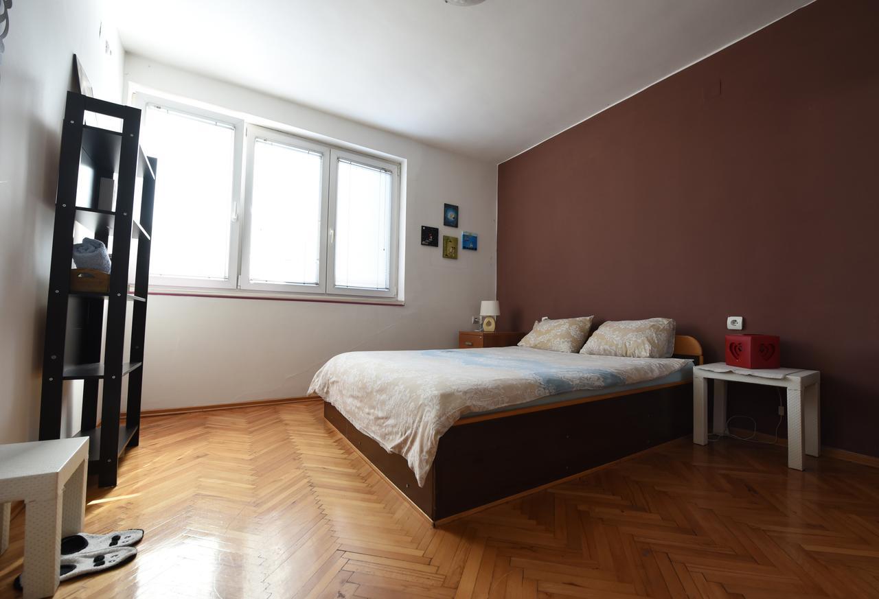 Square Vanilla Apartments سكوبجي المظهر الخارجي الصورة