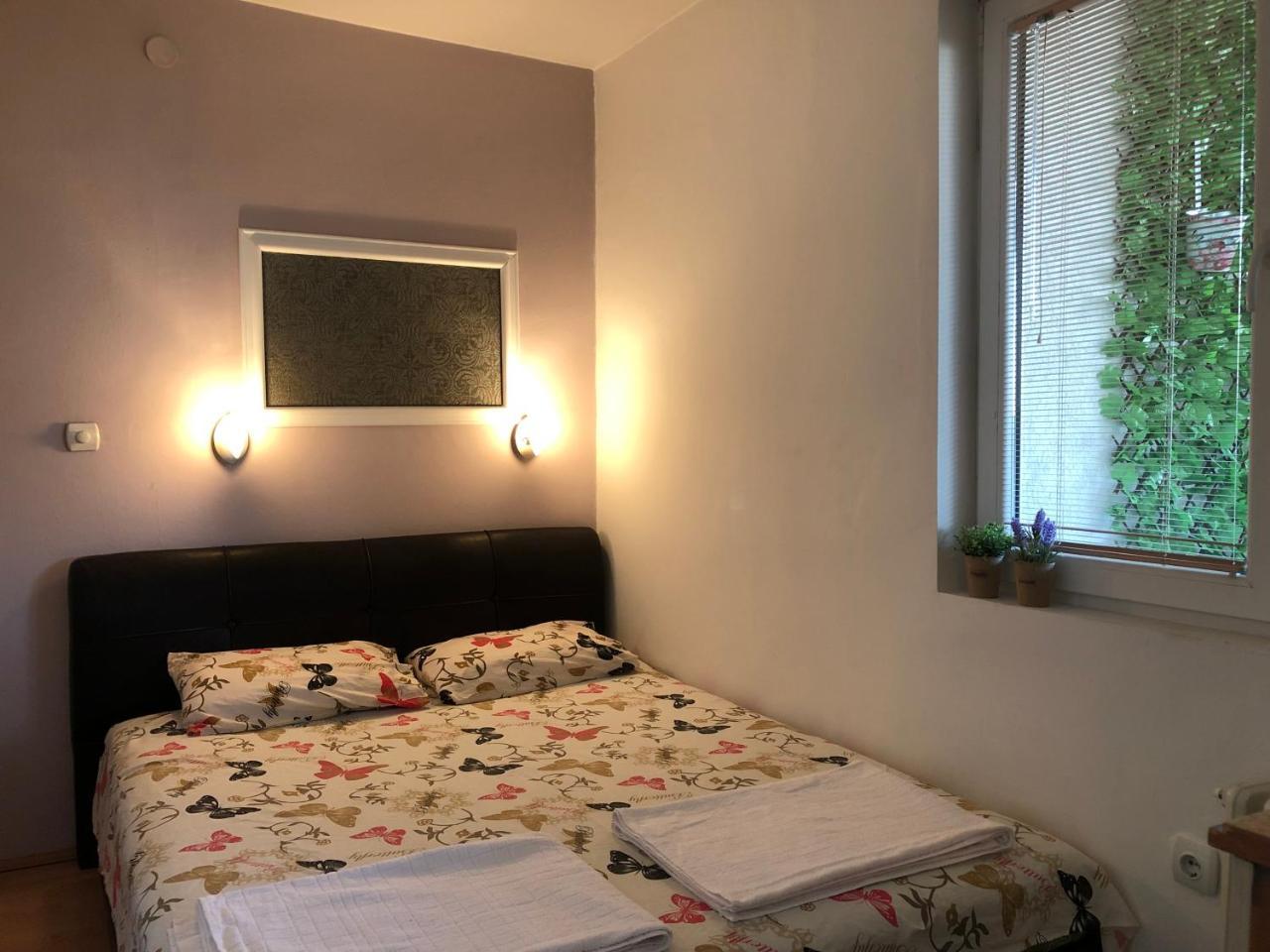 Square Vanilla Apartments سكوبجي المظهر الخارجي الصورة