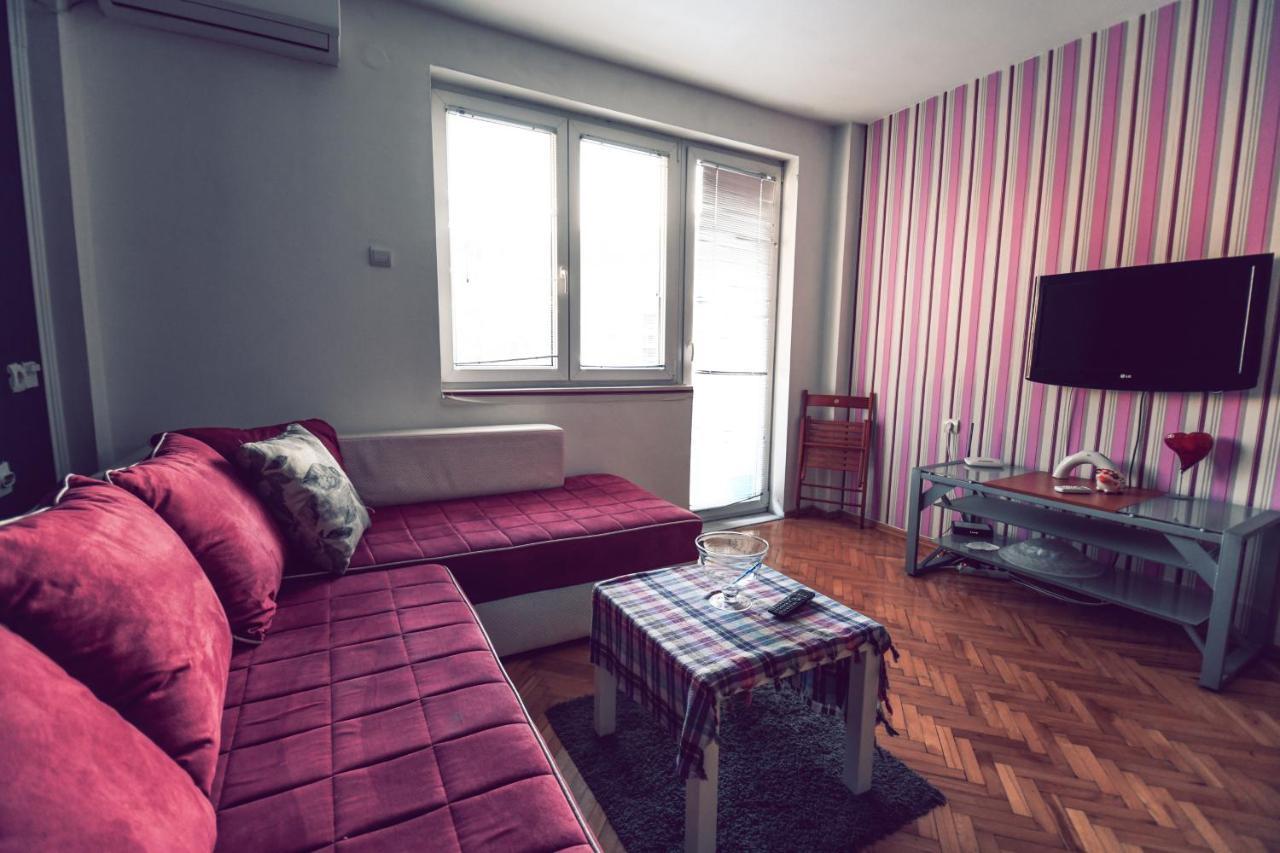Square Vanilla Apartments سكوبجي المظهر الخارجي الصورة